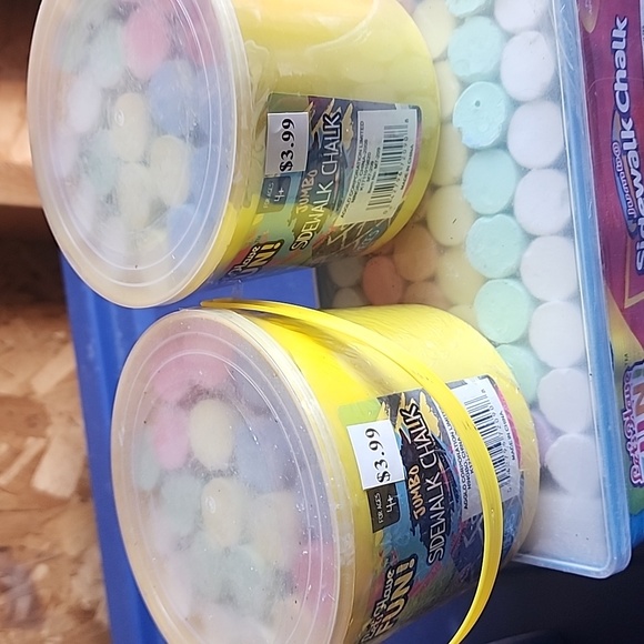 Lot of 3 SIDEWALK CHALK 52 PIECE N 2 20 PIECE SETS - Picture 2 of 2